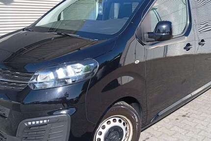 Opel Vivaro 112.120 km 23.880 € Brandenburg an der Havel 14772