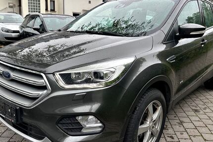 Ford Kuga 102.000 km 11.490 &euro; Meschede 59872