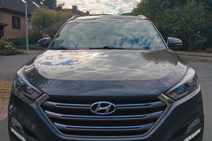 Hyundai TUCSON 187.000 km 13.000 &euro; Bad Zwesten 34596