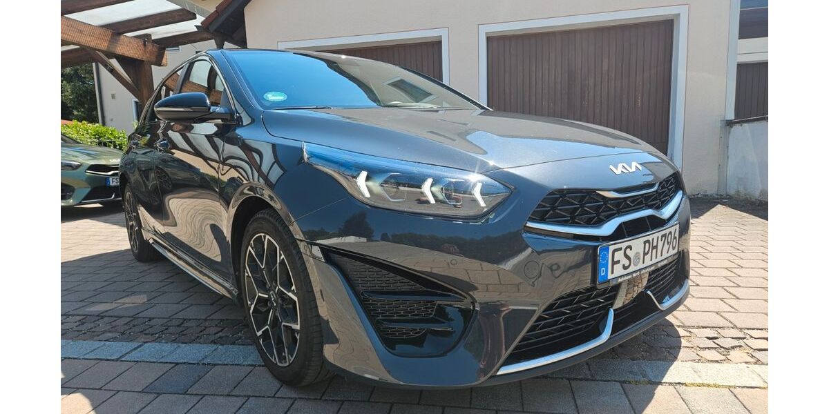 Kia ceed / Ceed 82.000 km 21.000 &euro; Allershausen 85391
