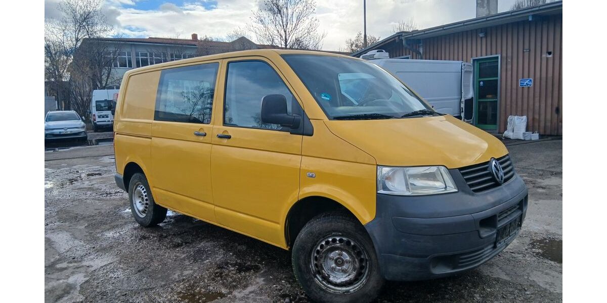 VW T5 Transporter 121.101 km 5.500 &euro; Rosenheim 83026