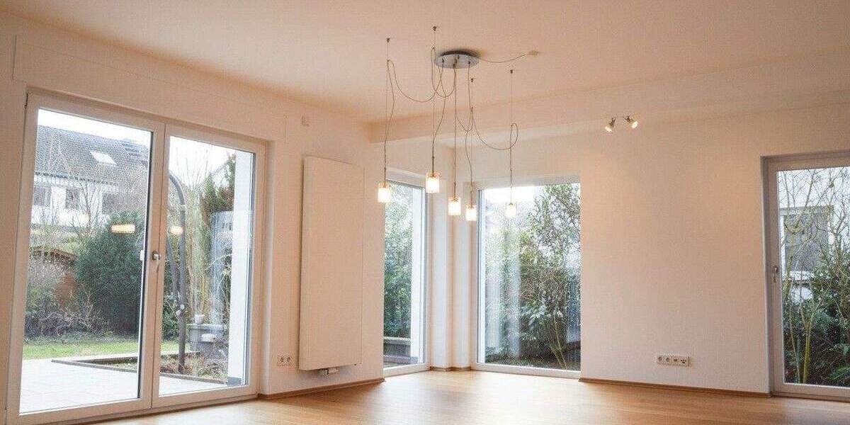 Einfamilienhaus Dreieich Dreieichenhain - 9 Zimmer, 205 m&sup2;, 3.400&euro; | Angebot:24528796