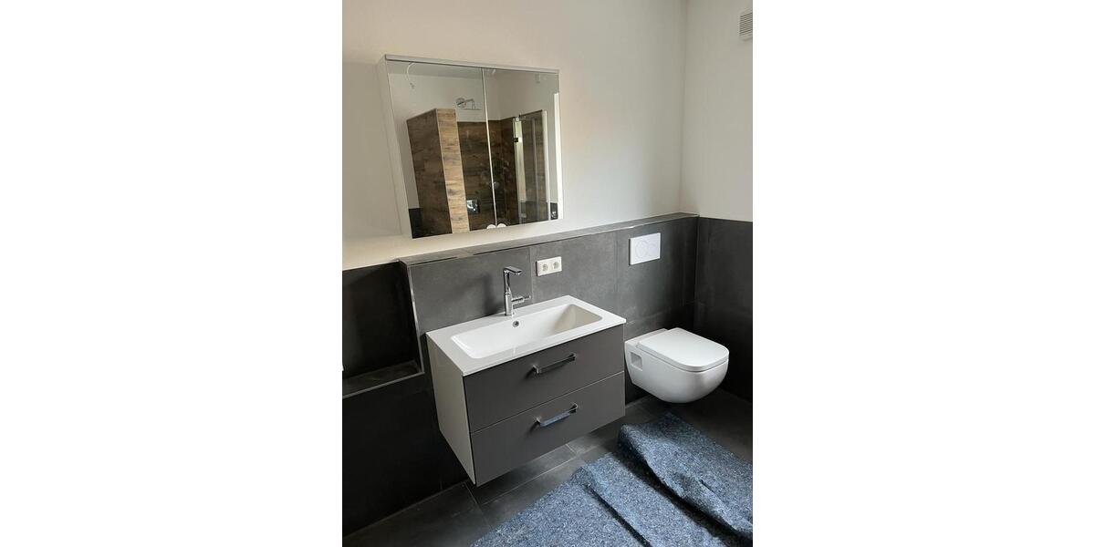 Etagenwohnung Simbach am Inn - 4 Zimmer, 100 m&sup2;, 1.200&euro; | Angebot:25428029