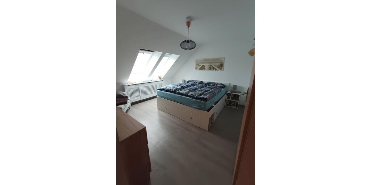 Dachgeschoßwohnung Burgstädt - 3 Zimmer, 82 m&sup2;, 90.000&euro; | Angebot:26828057