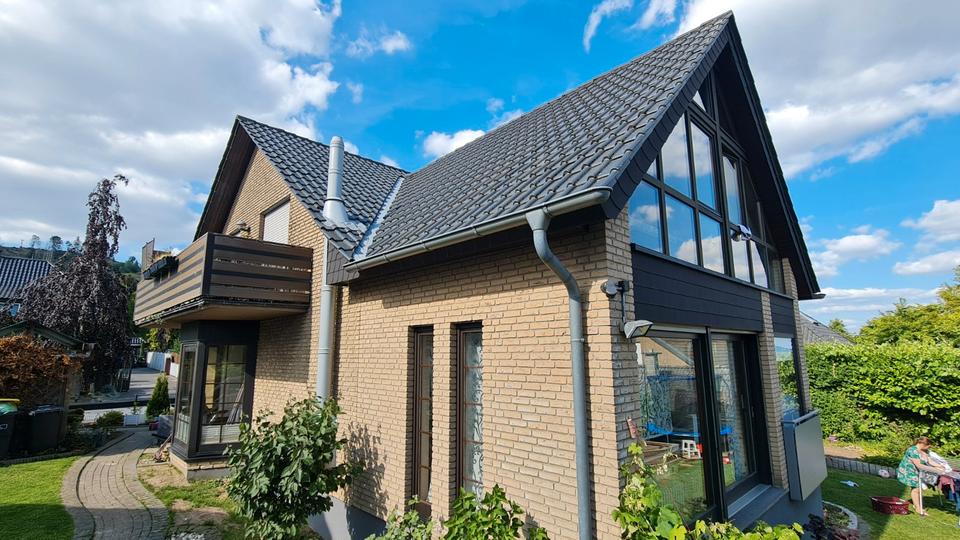 Einfamilienhaus Hüllhorst - 8 Zimmer, 216 m&sup2;, 290.000&euro; | Angebot:27006902