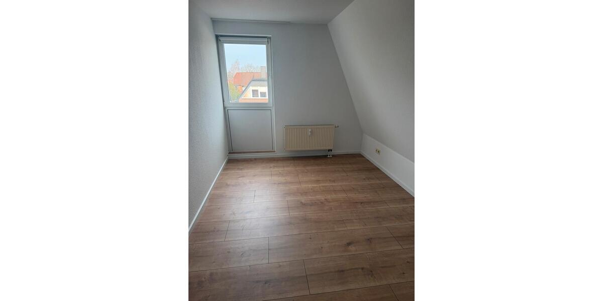 Dachgeschoßwohnung Wahlstedt - 2 Zimmer, 52 m&sup2;, 645&euro; | Angebot:25403759