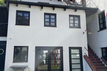 Wohnung zum Mieten in Hamburg 4.209 € 190.83 m²