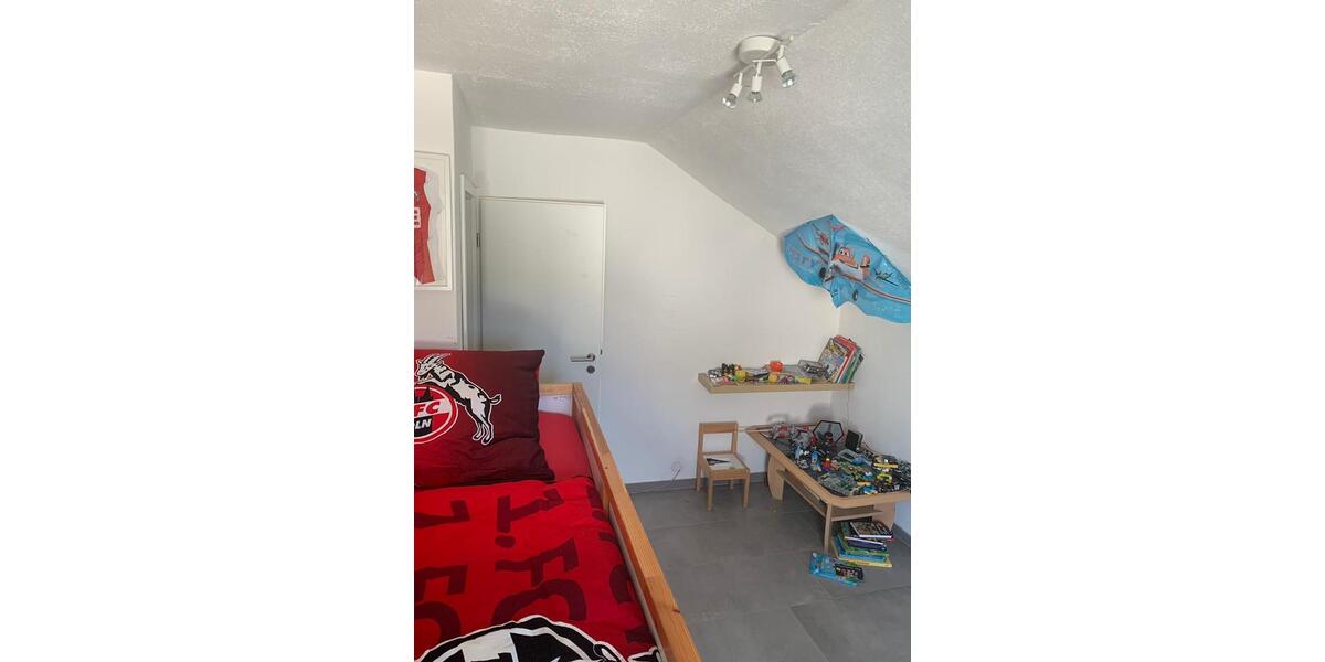 Dachgeschoßwohnung Freudenberg - 3.5 Zimmer, 84 m&sup2;, 820&euro; | Angebot:26296360