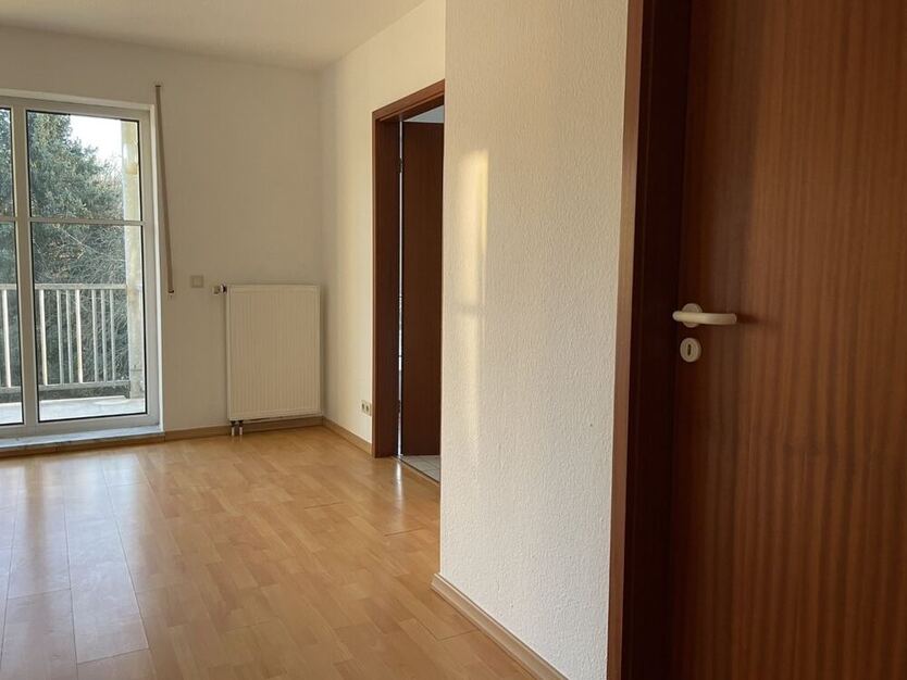 Single-Traum-Wohnung als Anlage mit Potential - Küche und Bad mit Fenster, Balkon sowie Stellplatz!