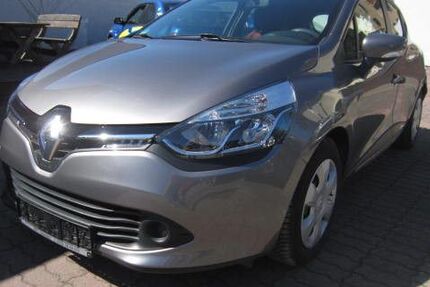 Renault Clio 29.740 km 9.499 &euro; Dresden 01219