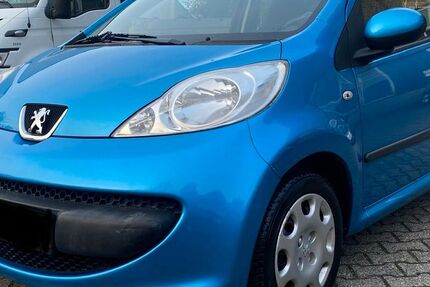 Peugeot 107 122.925 km 2.290 € Solingen 42651