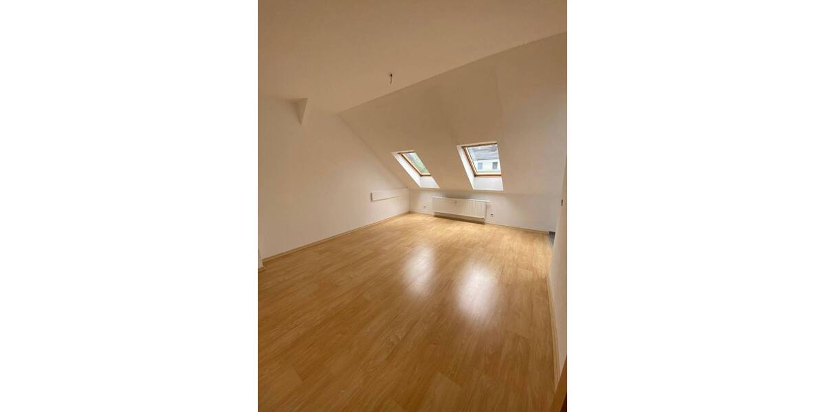 Zimmer Chemnitz Lutherviertel - 3 Zimmer, 57 m&sup2;, 327&euro; | Angebot:26320318