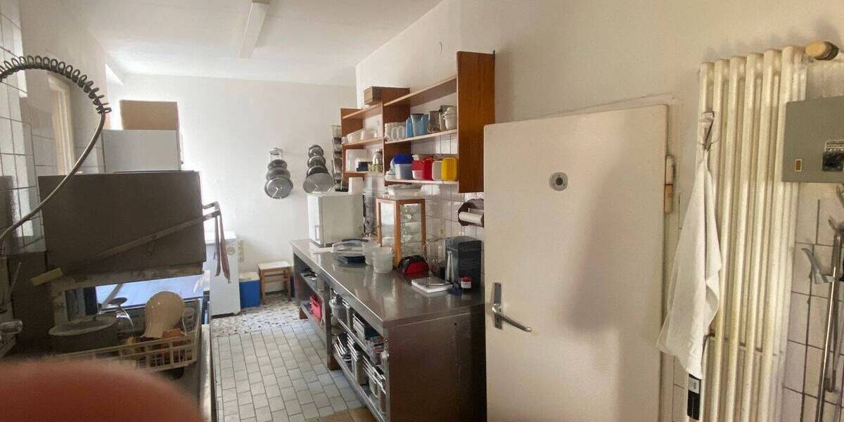 Gewerbeobjekt Volkach - 9 Zimmer, 415.000&euro; | Angebot:25669922