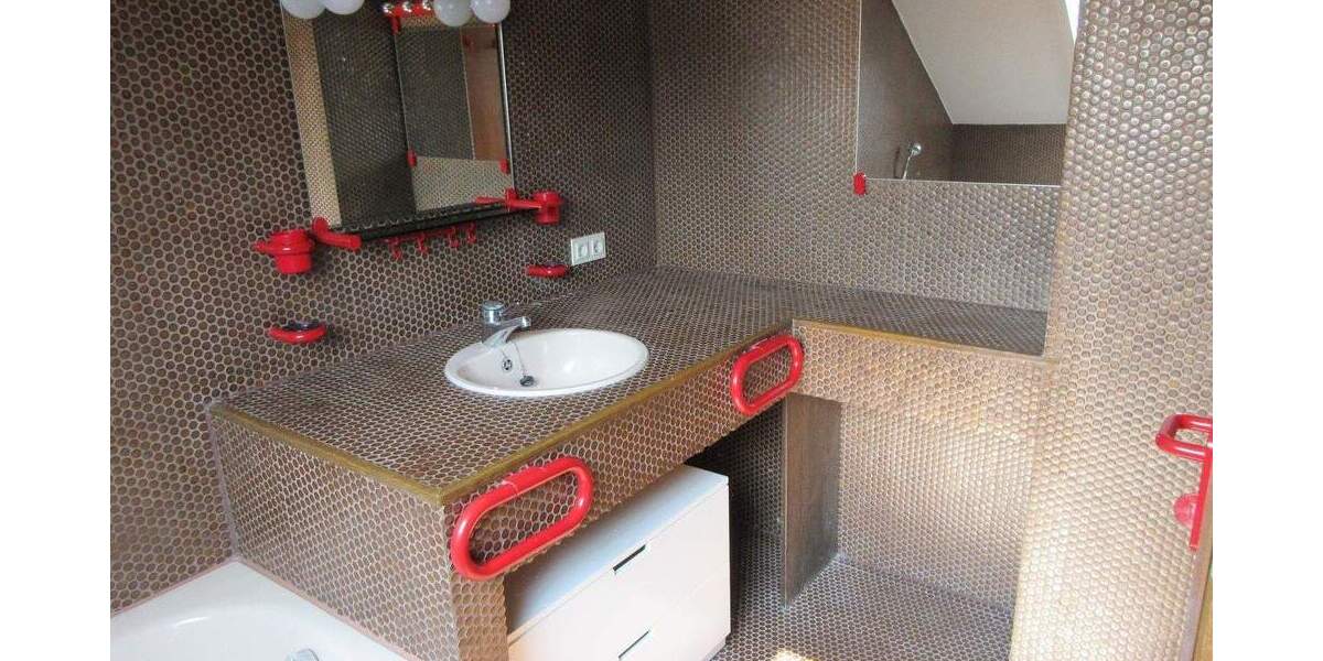 Etagenwohnung Pforzheim Südweststadt - 2 Zimmer, 70 m&sup2;, 755&euro; | Angebot:25096073