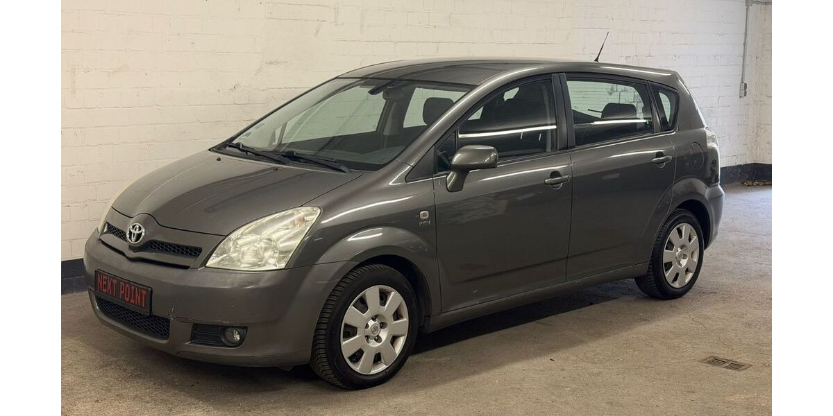 Toyota Corolla Verso 139.800 km 4.900 &euro; Düsseldorf 40468