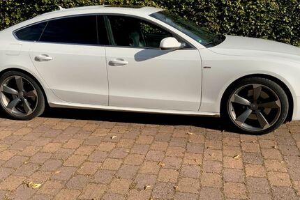 Audi A5 180.000 km 13.900 &euro; Burgwedel 30938