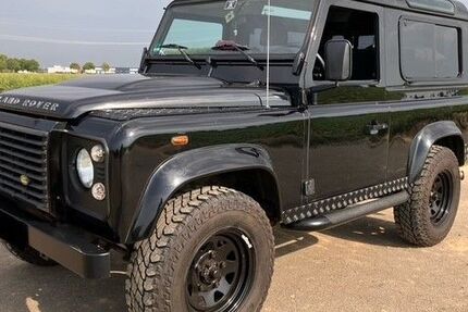 Land Rover Defender 99.500 km 35.900 &euro; Krefeld 47839