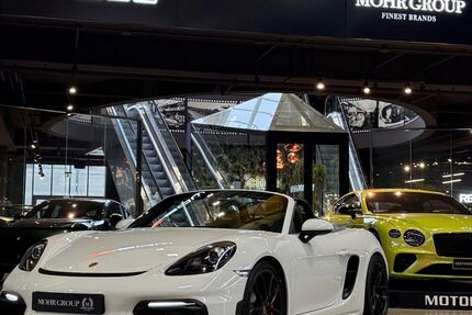 Porsche Boxster 7.700 km 96.400 € München 80939