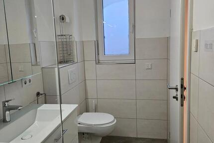 Haus Rüsselsheim am Main - 5 Zimmer, 156 m&sup2;, 2.300&euro; | Angebot:24717817