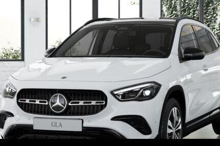 Mercedes-Benz GLA 180 9.900 km 42.950 € Bremen 28329