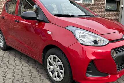 Hyundai i10 53.694 km 7.499 € Willich 47877