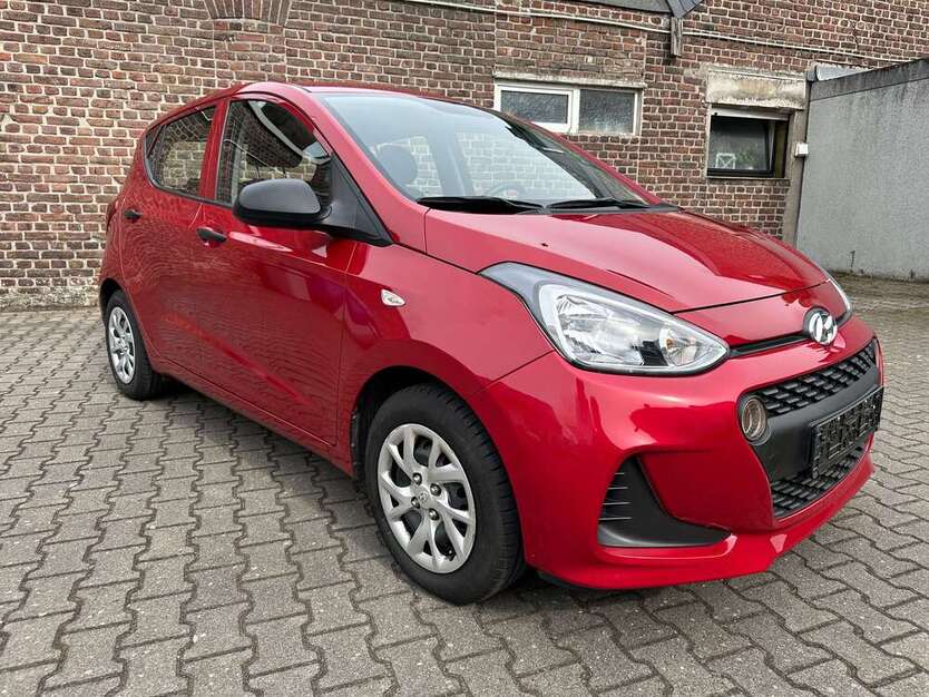 Hyundai i10 53.694 km 7.499 € Willich 47877