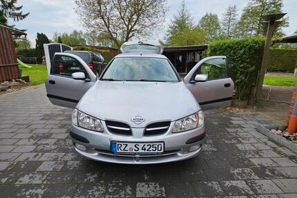Nissan Almera 200.600 km 700 &euro; Klinkrade 23898