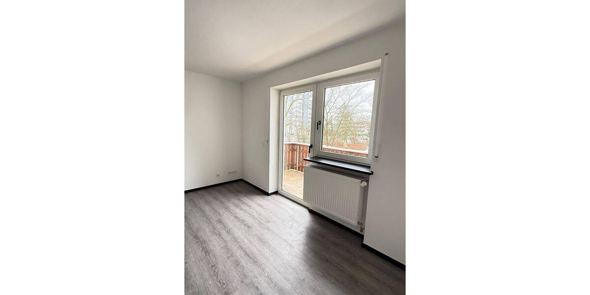 Gewerbeobjekt Weiden in der Oberpfalz Mooslohe - 3 Zimmer, 50 m&sup2;, 168.000&euro; | Angebot:25996190