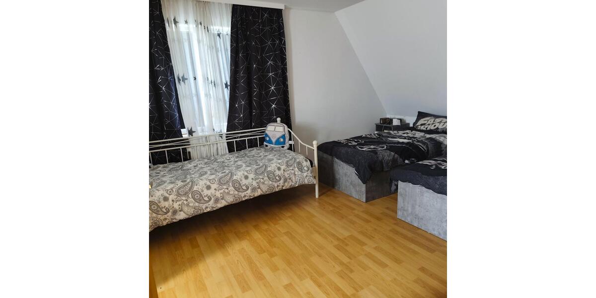 Einfamilienhaus Ihlow - 5 Zimmer, 160 m&sup2;, 1.350&euro; | Angebot:26184290