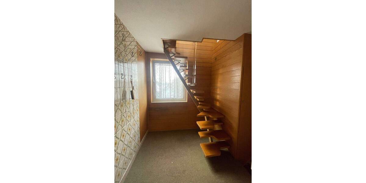 Geräumiges Familienhaus mit Balkonen und Terrasse in Nürnberg, Großreuth h d Veste 9 zimmer