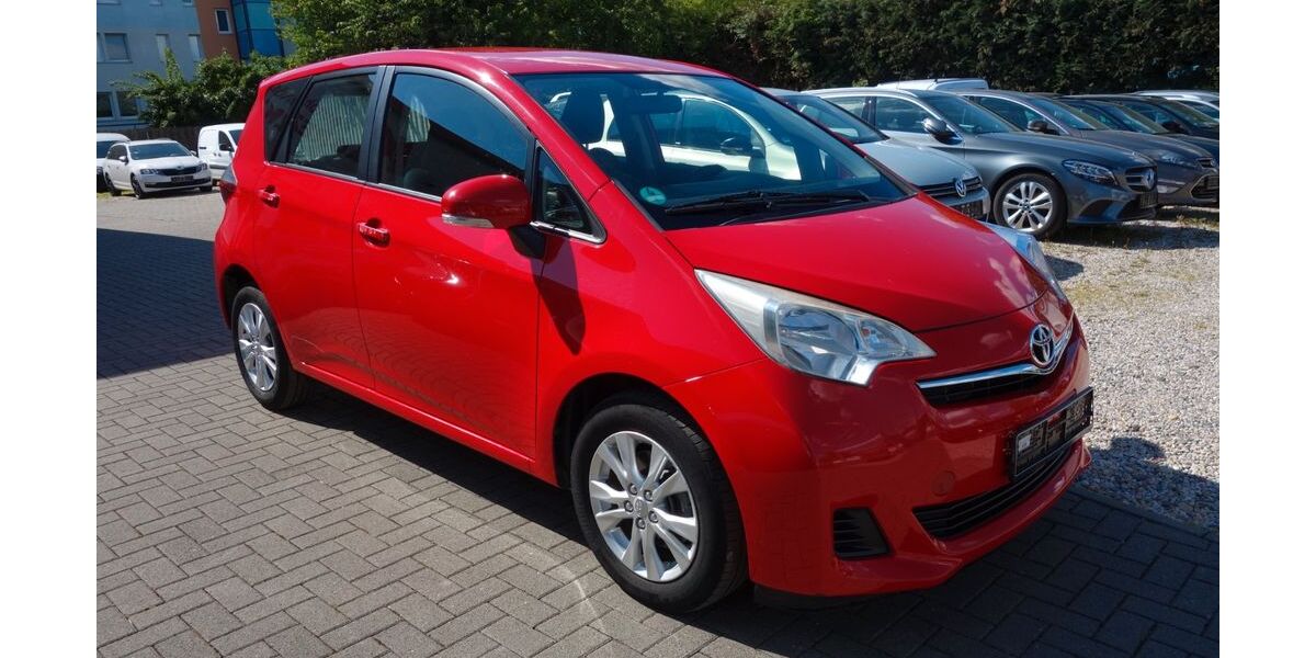 Toyota Verso-S 150.000 km 6.789 &euro; Leipzig 04249