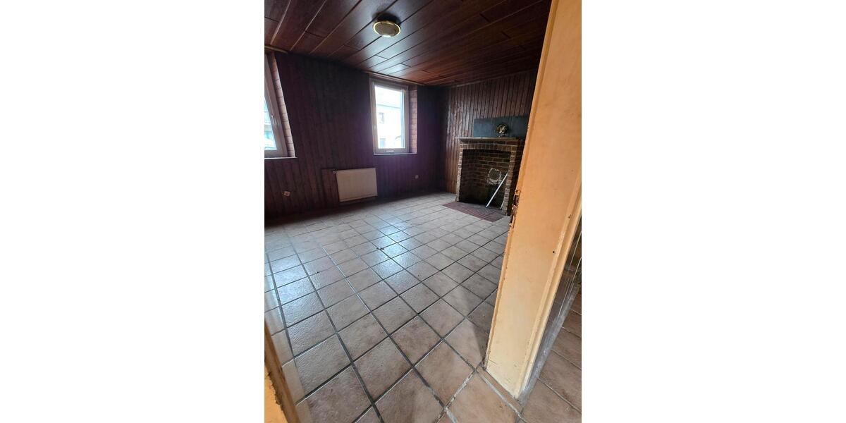 Etagenwohnung Übach-Palenberg Palenberg - 10 Zimmer, 214 m&sup2;, 110.000&euro; | Angebot:27156975