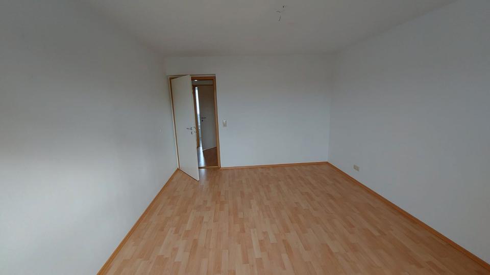 Etagenwohnung Weiden in der Oberpfalz - 3.5 Zimmer, 67 m&sup2;, 184.000&euro; | Angebot:26886383