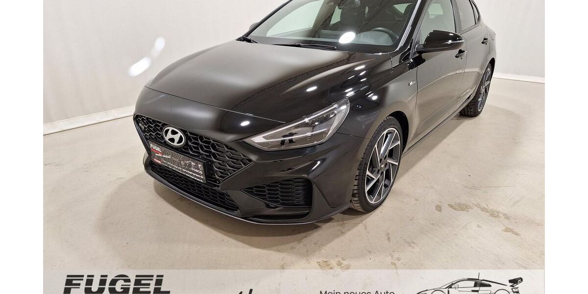 Hyundai i30 65.390 km 18.499 &euro; Dresden 01157