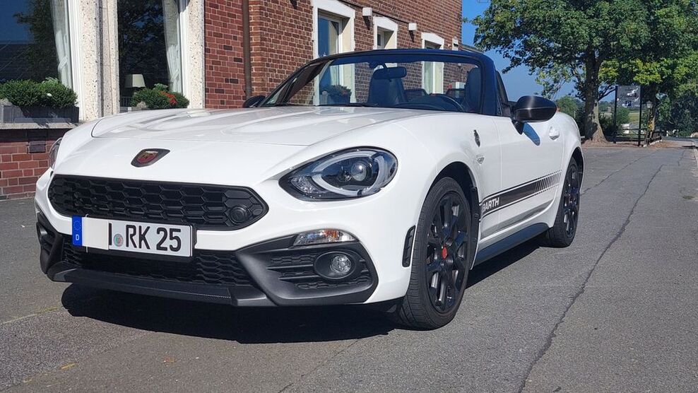 Abarth 124 Spider 26.400 km 27.800 € Werne 59368