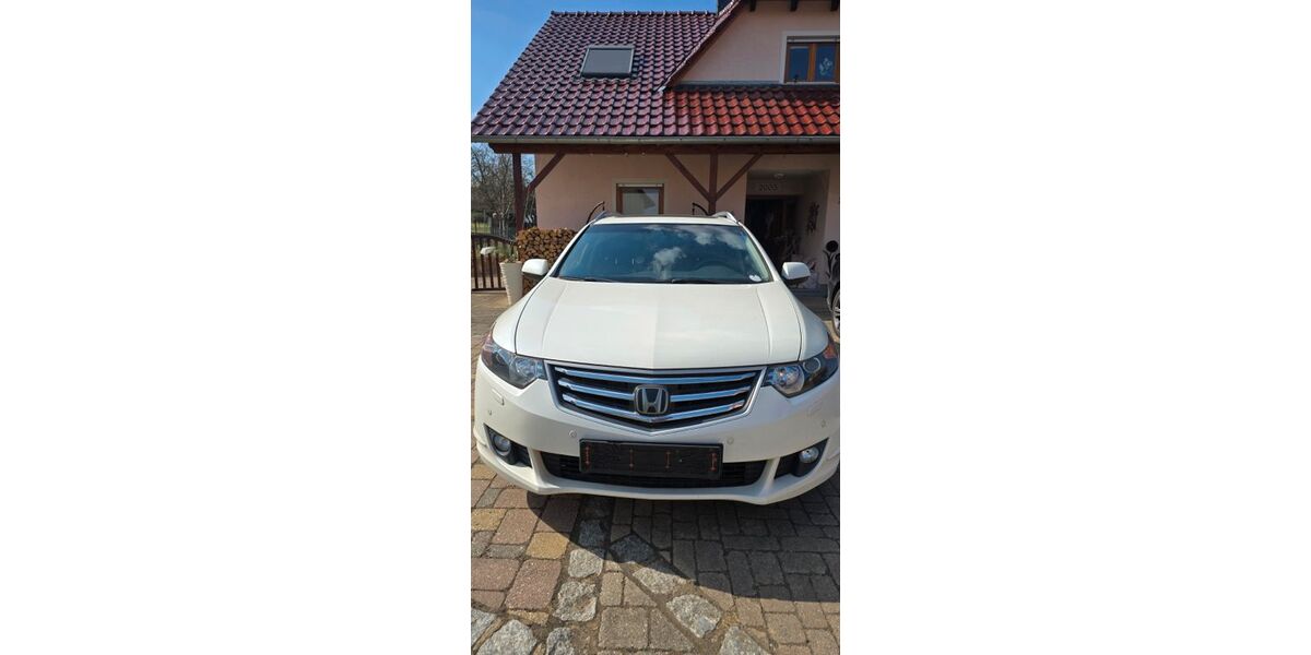 Honda Accord 143.000 km 14.999 &euro; Obergurig 02692