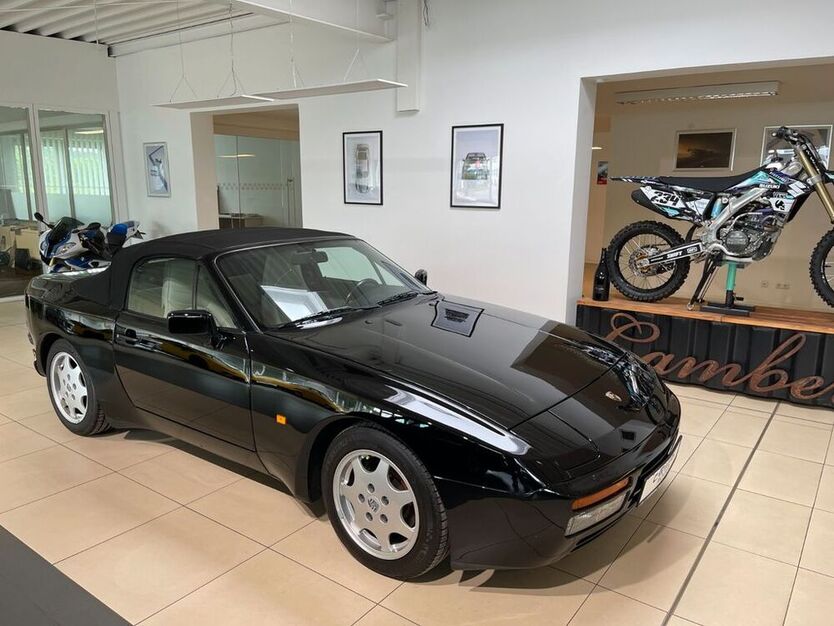 944