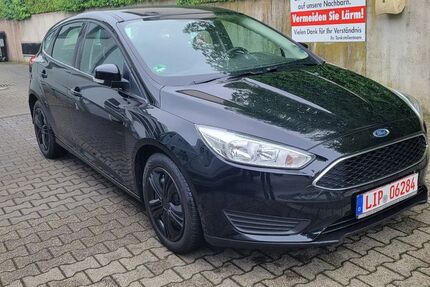 Ford Focus 160.000 km 5.999 &euro; Lemgo / Brüntorf 32657