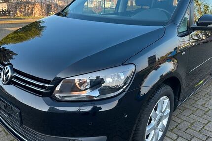 VW Touran 150.000 km 11.999 &euro; würselen 52146