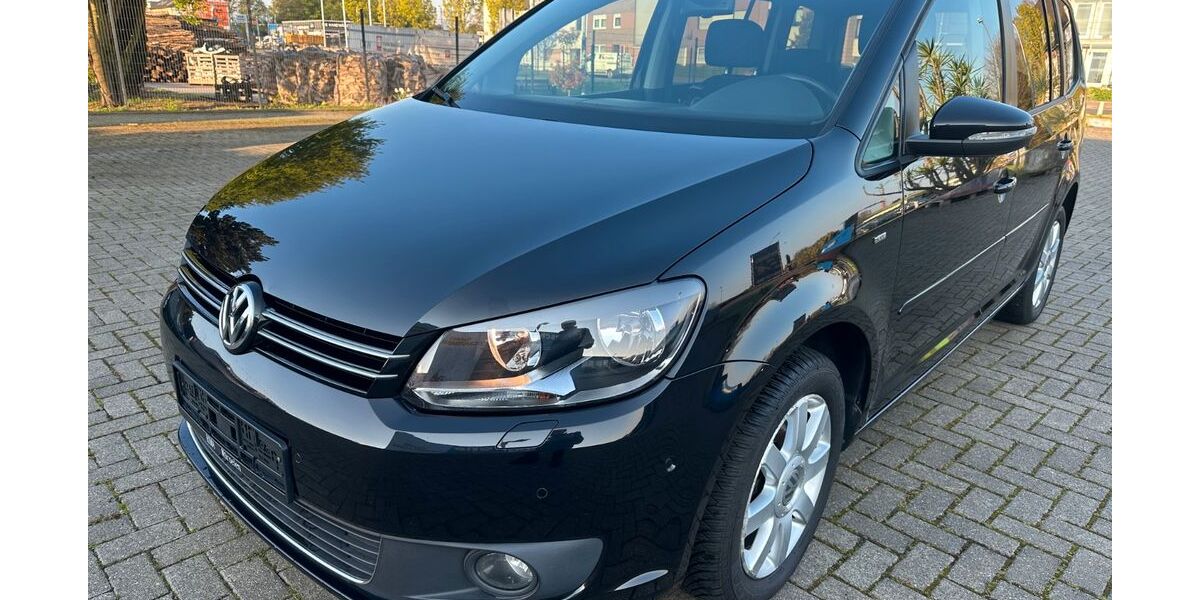 VW Touran 150.000 km 11.999 &euro; würselen 52146