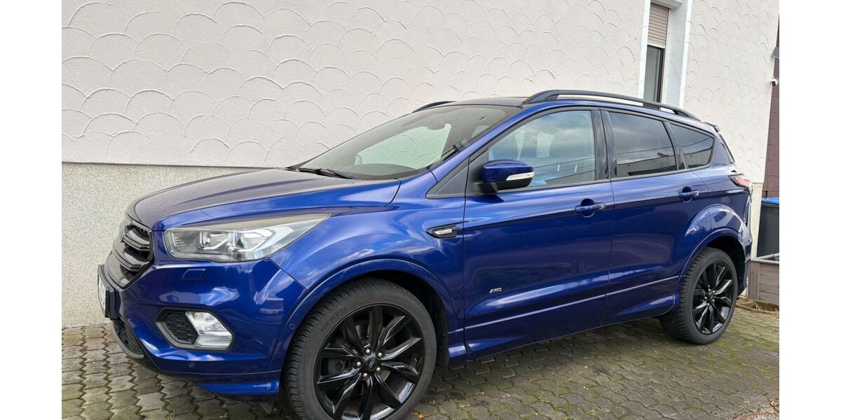 Ford Kuga 97.000 km 18.300 &euro; Wadgassen 66787