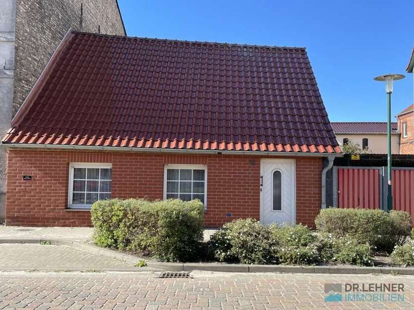 Haus zum Kaufen in Lenzen (Elbe) 69.000 € 95 m² 4 zimmer