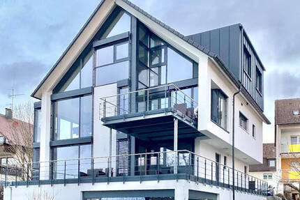 Moderne 5-Zimmer-MaisonetteWohnung mit Seesicht