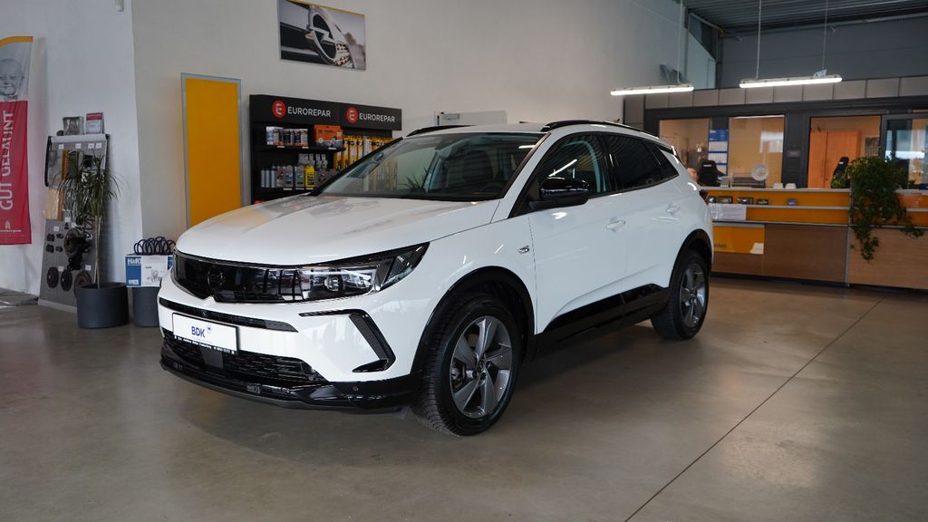 Opel Grandland (X) 14.800 km 25.690 &euro; Frankenberg 35066