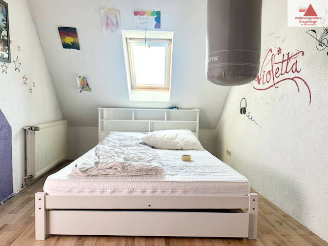 Reihenmittelhaus Schlettau - 6 Zimmer, 150 m&sup2;, 125.000&euro; | Angebot:25744600
