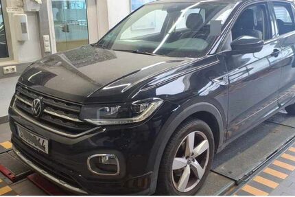 VW T-Cross 26.109 km 19.830 &euro; Stuttgart 70563