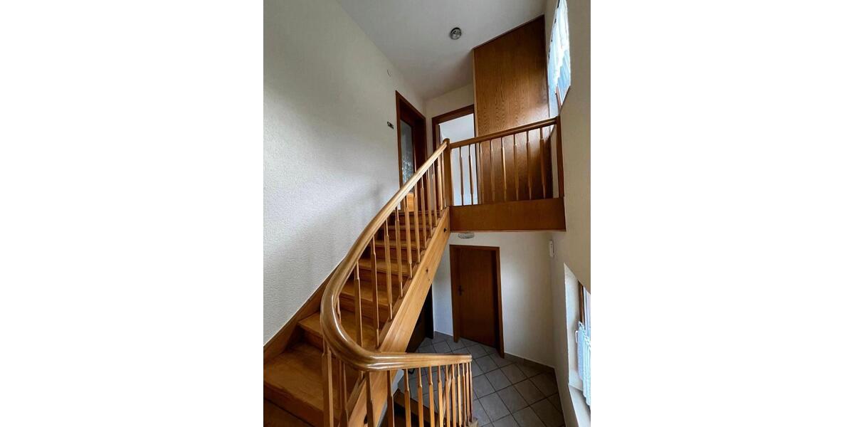Dachgeschoßwohnung Reutlingen Reutlingen-Betzingen - 3.5 Zimmer, 90 m&sup2;, 950&euro; | Angebot:26646756