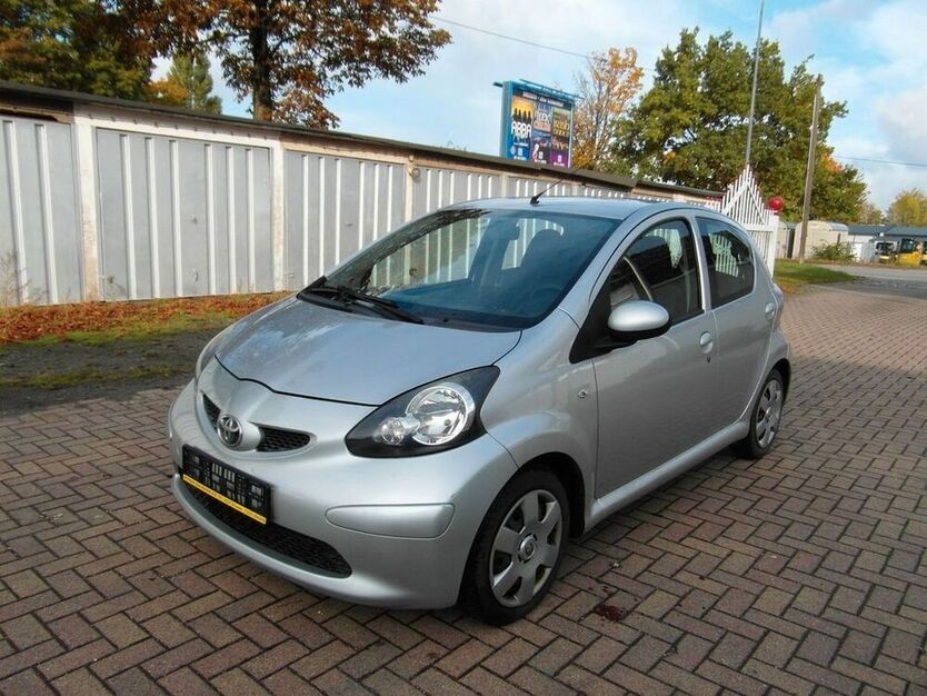 Aygo (X)