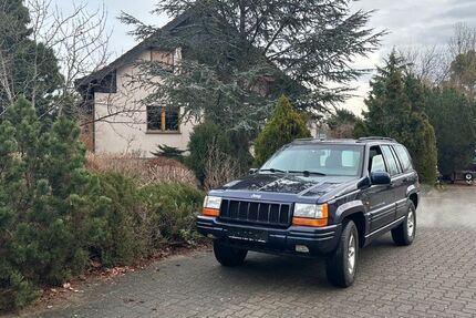 Jeep Grand Cherokee 212.000 km 8.875 &euro; Trebbin 14959