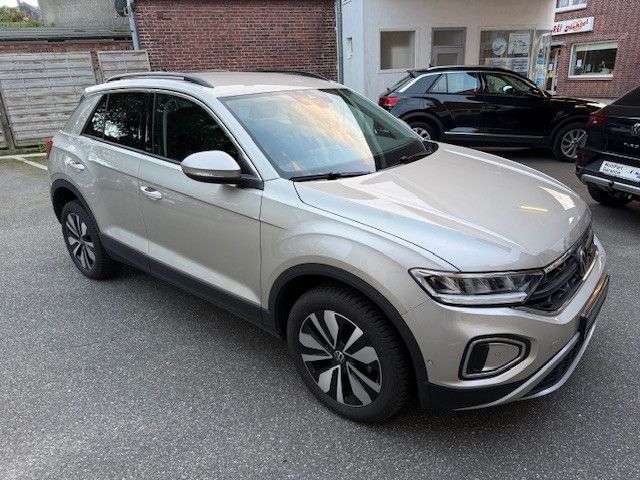 VW T-Roc 9.767 km 23.180 € Wesselburen 25764